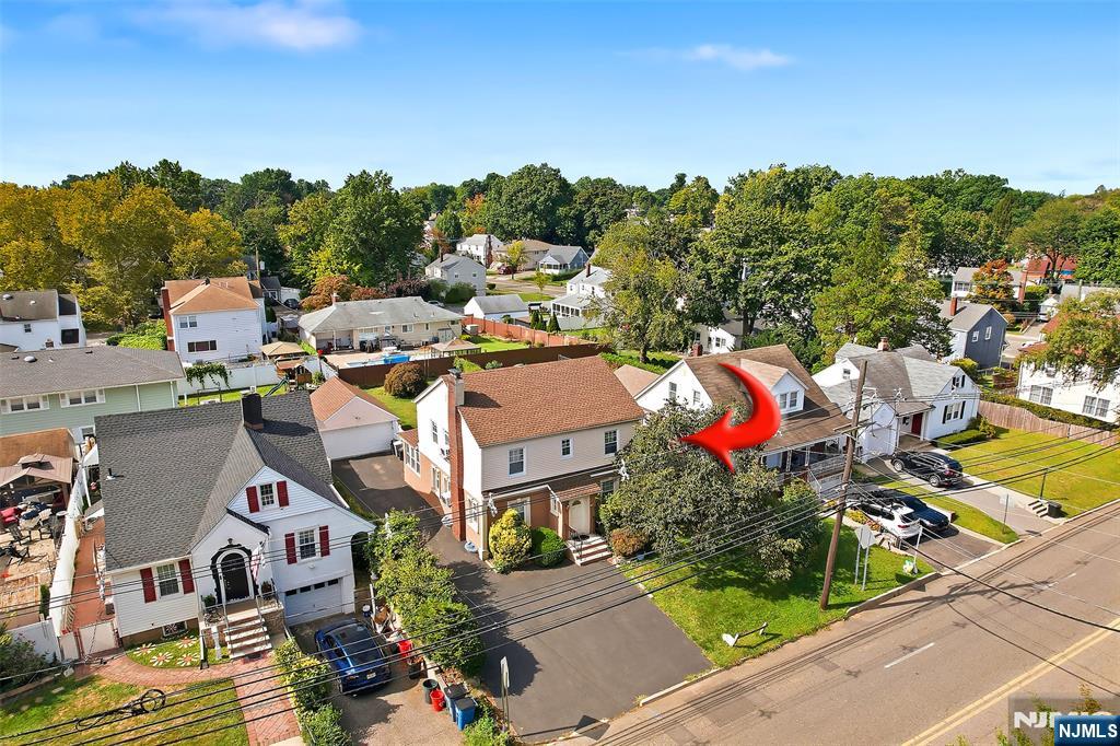 34 E Spring Valley Avenue