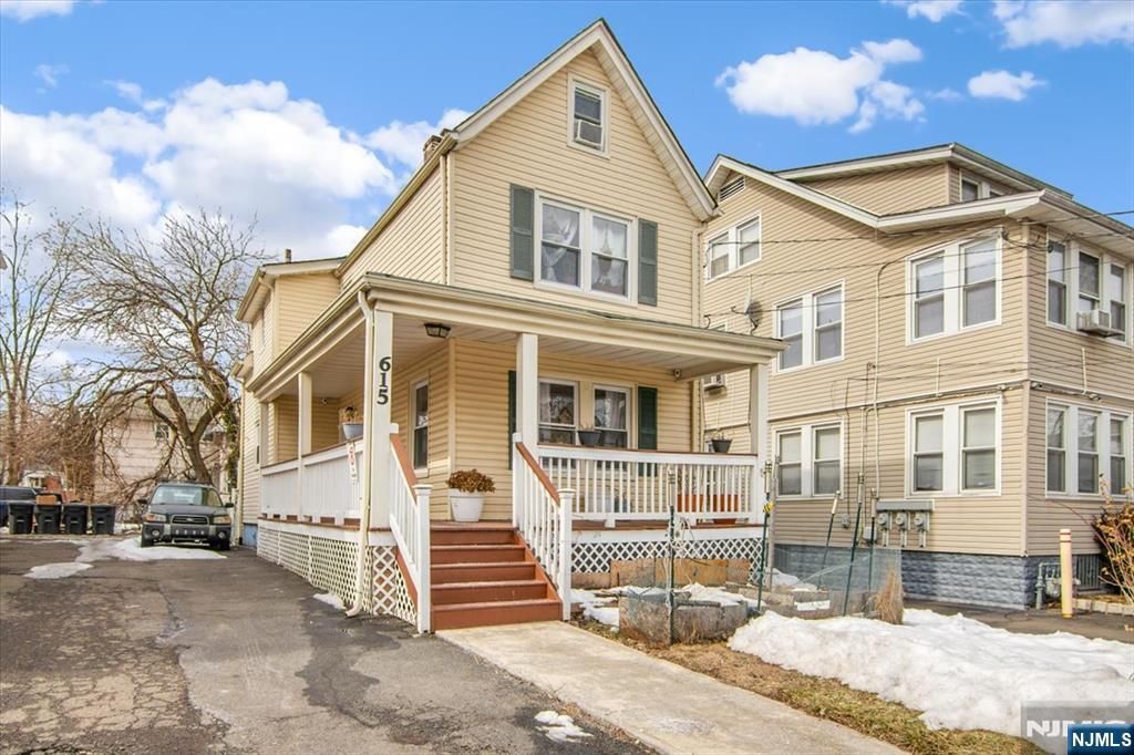 Photo of 611 Stuyvesant Avenue, Irvington, NJ 07111 (MLS # 26007052)
