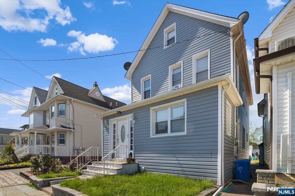 22 Tuttle Street