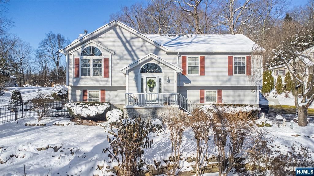 Photo of 24 The Loop, Ringwood, NJ 07456 (MLS # 26002260)