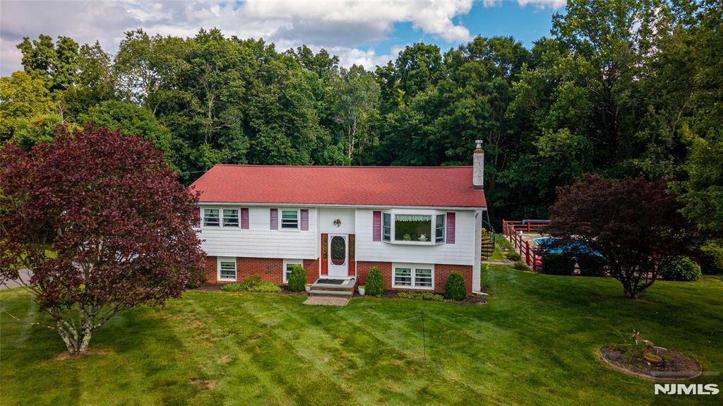 3 Sawmill Road