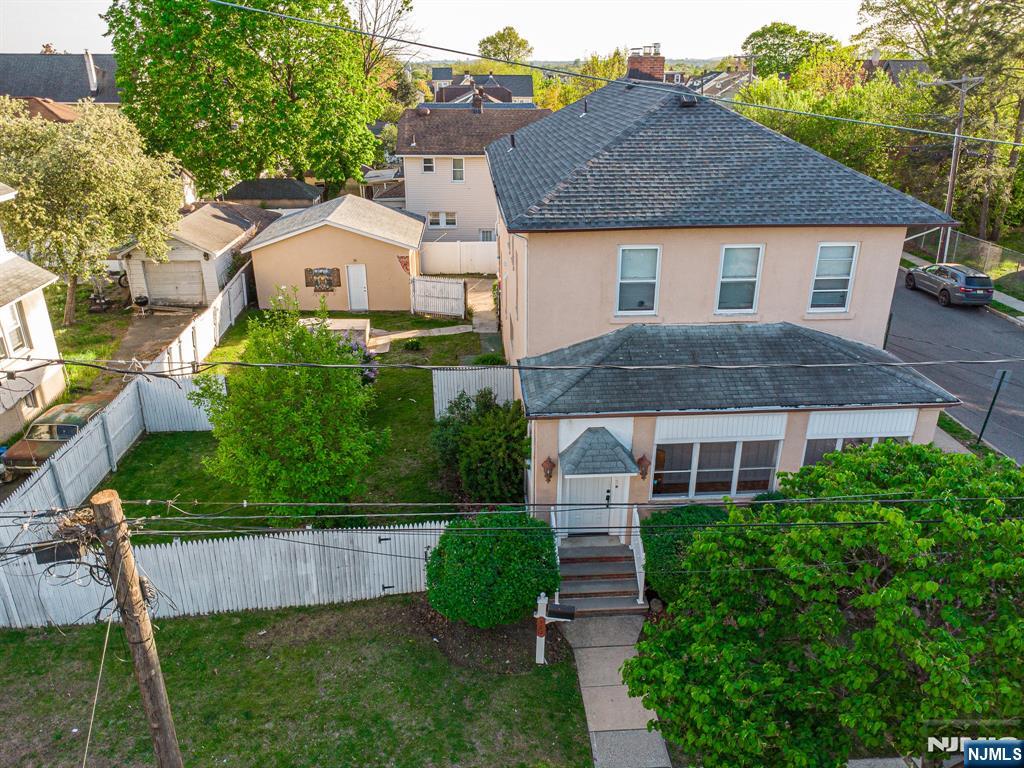 502 Summit Avenue