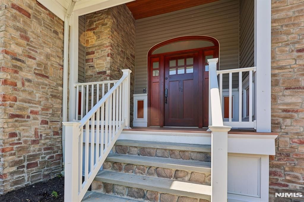 Photo of 72 4th Street, Park Ridge, NJ 07656 (MLS # 26013042)