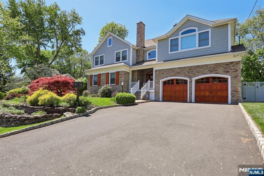 Photo of 72 4th Street, Park Ridge, NJ 07656 (MLS # 26013042)