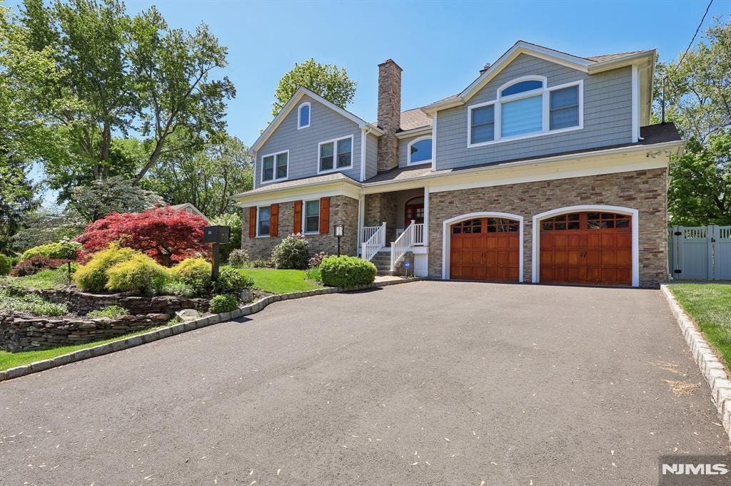 Photo of 72 4th Street, Park Ridge, NJ 07656 (MLS # 26013042)
