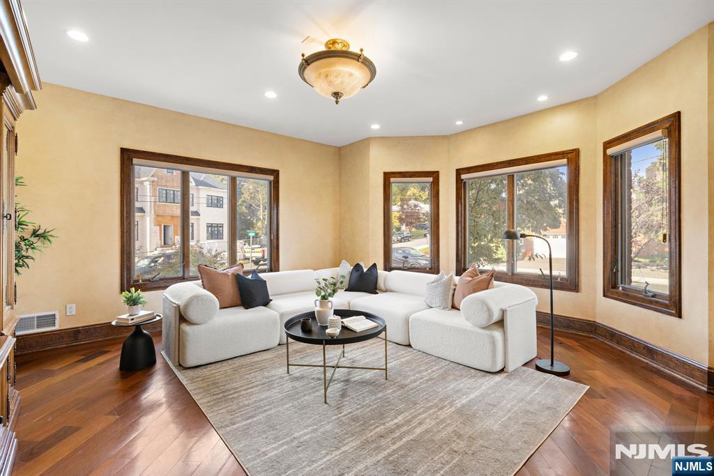 10 Fox Terrace