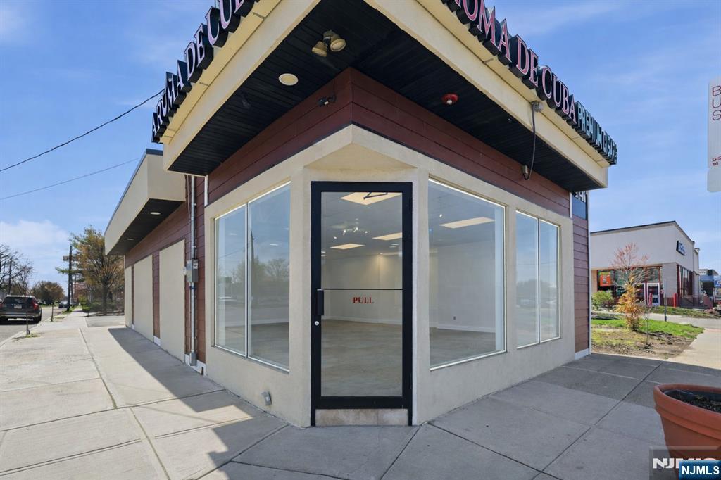 Homes for Sale in Northern NJ | ThisIsRiverEdge.com 27-16 Broadway