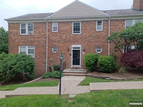 Photo of 190 Millburn Ave, Millburn, NJ 07041 (MLS # 26008762)