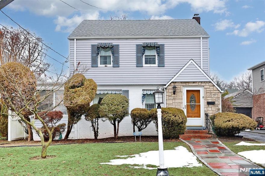 Charming Colonial located in the desirable town of Teaneck offering an excellent location close to everything you need! Conveniently situated near shopping, houses of worship, major highways, and NYC transportation, as well as the Fairleigh Dickinson University Teaneck campus. This home features a bright first floor with a welcoming living room, large dining room, and kitchen along with an enclosed 3 season porchâ€”ideal for everyday living and entertaining. The second floor offers three bedrooms and a spacious full bath. High ceilings throughout add to the homeâ€™s airy feel and character. Enjoy a spacious backyard complete with a patio, perfect for relaxing or hosting gatherings. Donâ€™t miss this opportunity to make this house your own!