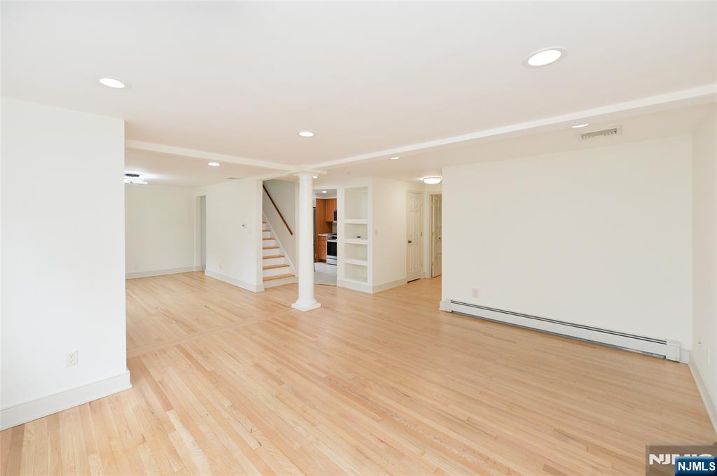 1-06 Lambert Road
