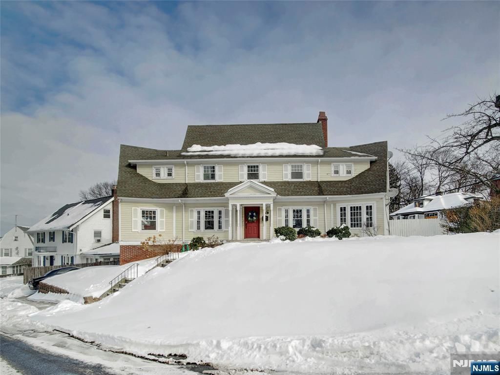 Photo of 5 Park Road, Paterson, NJ 07514 (MLS # 26003684)