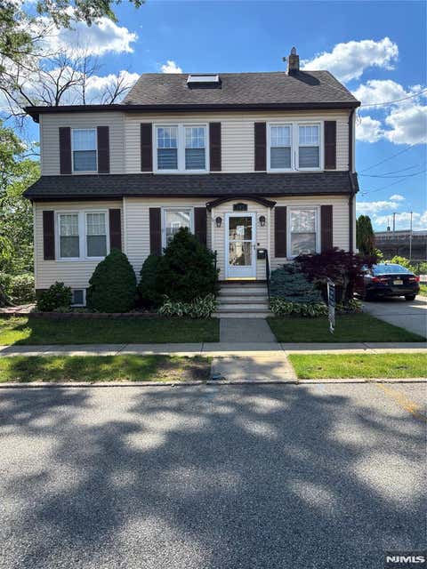 Photo of 382 Riverside Ave, Rutherford, NJ 07070 (MLS # 26022372)