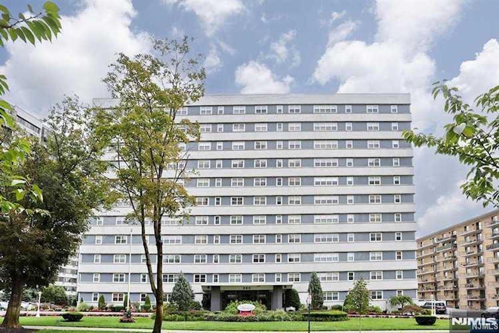 Photo of 280 Prospect Avenue #5D, Hackensack, NJ 07601 (MLS # 26008953)