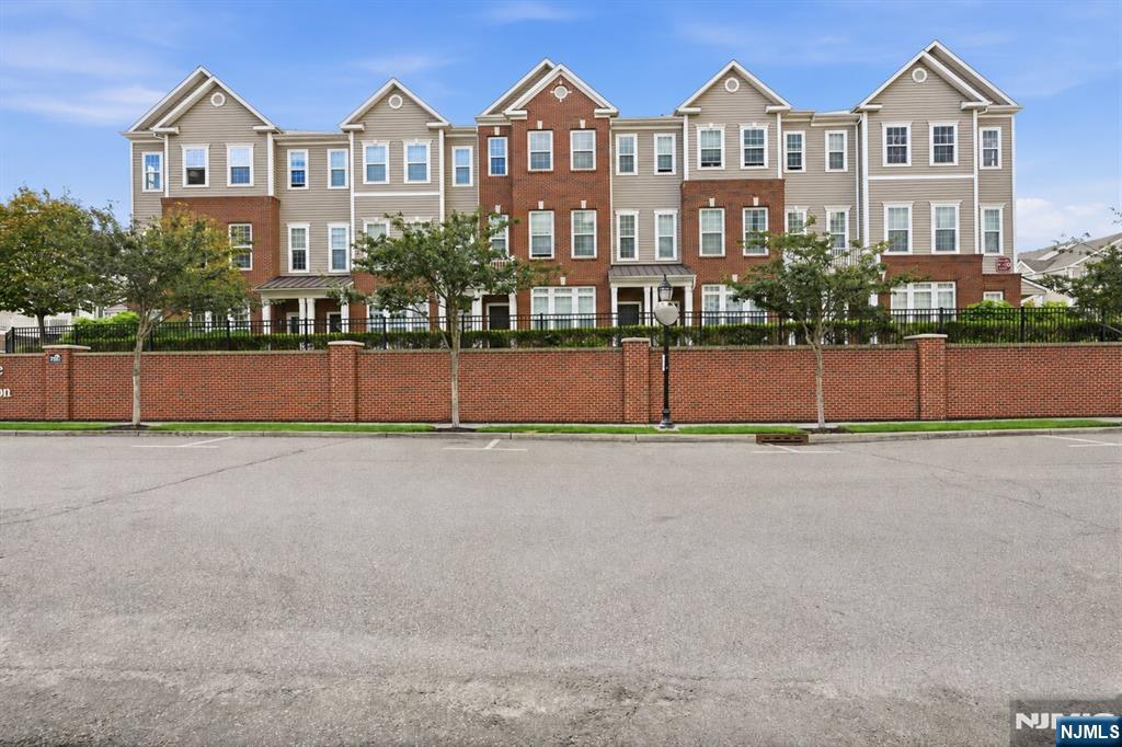 11 Wesmont Drive