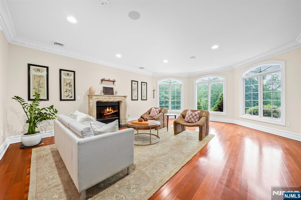 94 Saw Mill Road