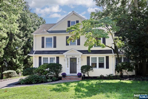 Photo of 530 Rock Road, Glen Rock, NJ 07452 (MLS # 26030887)