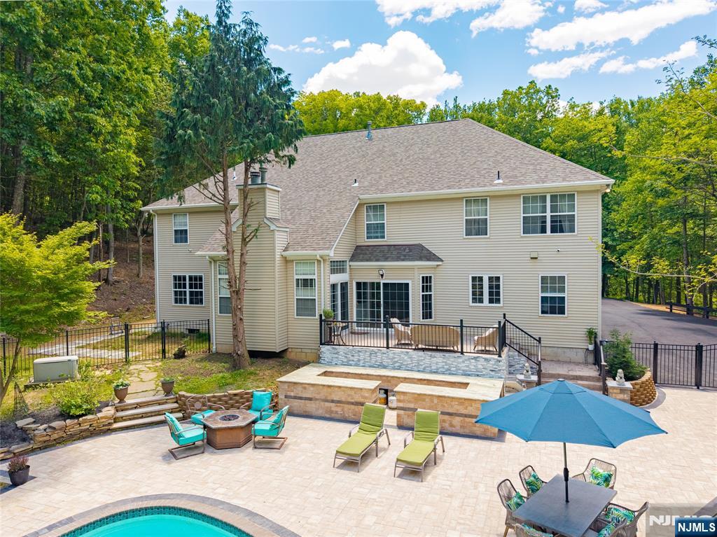 17 Cromwell Drive