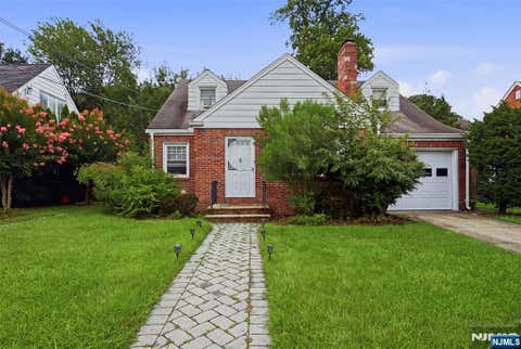 Photo of 7 Glenwood Ave, Leonia, NJ 07605 (MLS # 26028825)