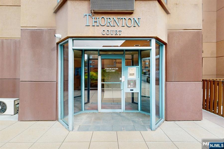 401 Thornton Court T401