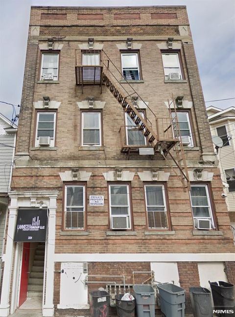 Photo of 331 Magnolia, Elizabeth, NJ 07206 (MLS # 26010445)