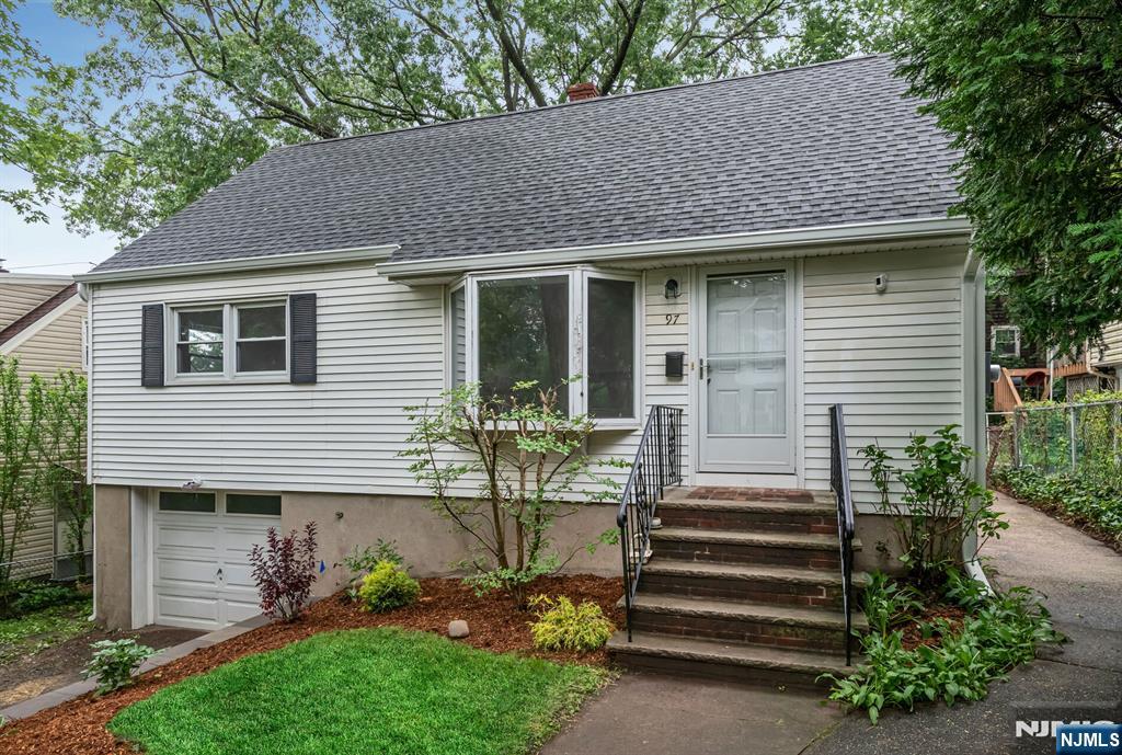97 Palisade Avenue