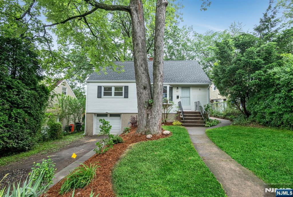 97 Palisade Avenue