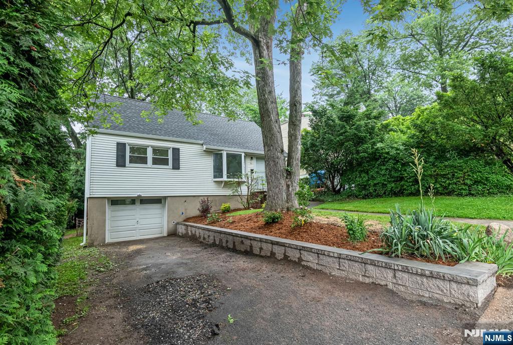 97 Palisade Avenue
