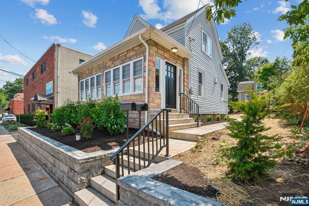 Photo of 567 S Broad Street, Glen Rock, NJ 07452 (MLS # 25037606)