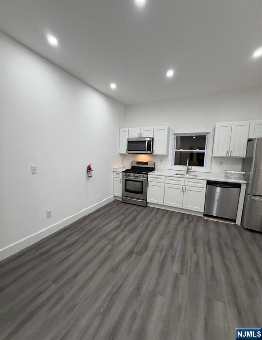 Photo of 101 Garside Street, Newark, NJ 07104 (MLS # 26014231)