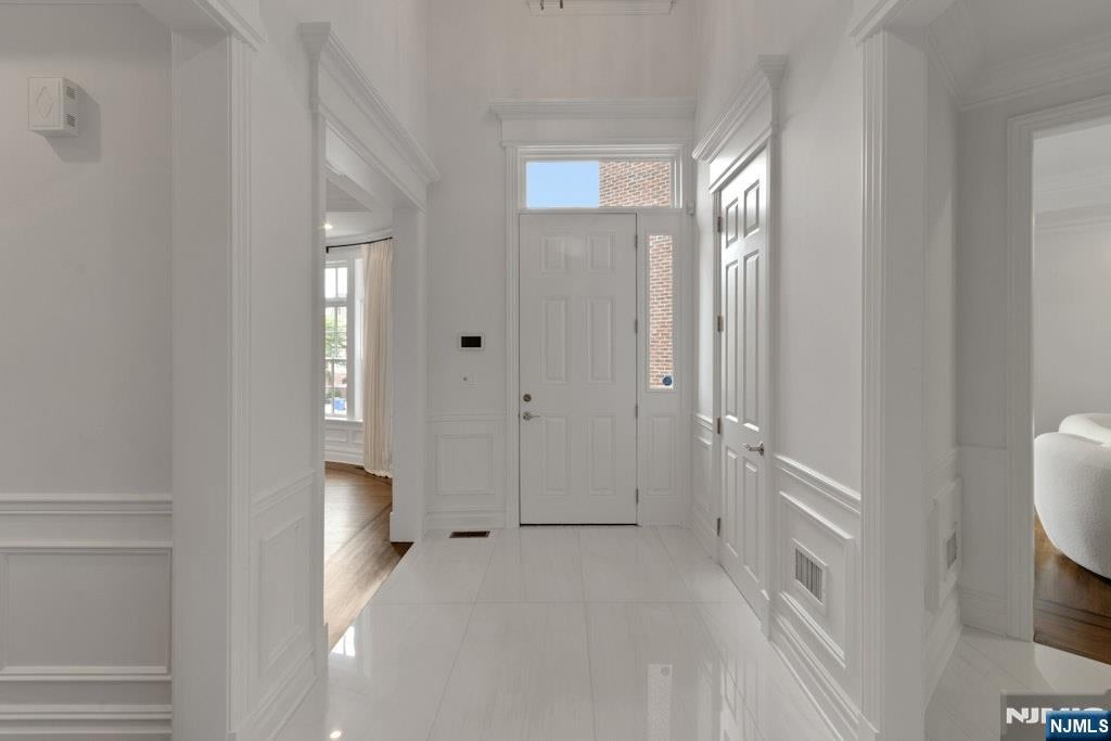 704 Heights Lane