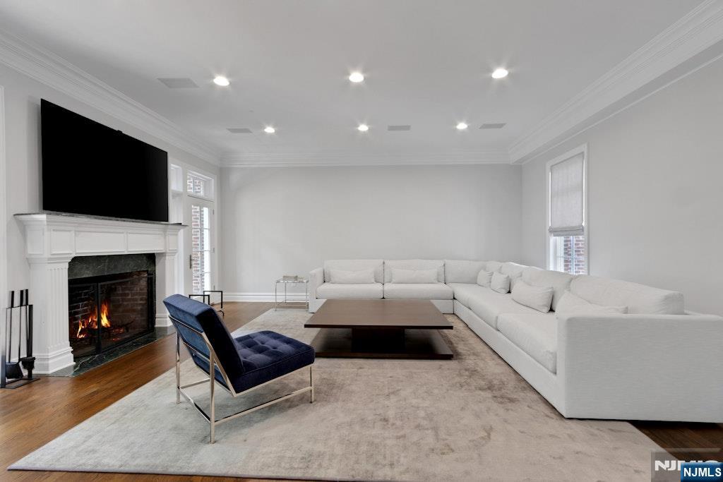 704 Heights Lane
