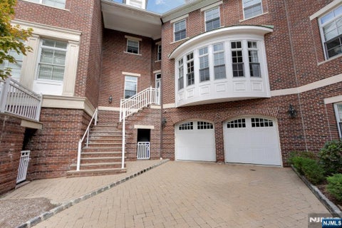 Photo of 704 Heights Lane, Tenafly, NJ 07670 (MLS # 26032232)