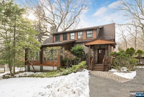 22 Knollwood Drive Ho-Ho-Kus NJ 07423