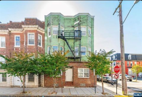 Photo of 123 47th Street, Union City, NJ 07087 (MLS # 25043431)