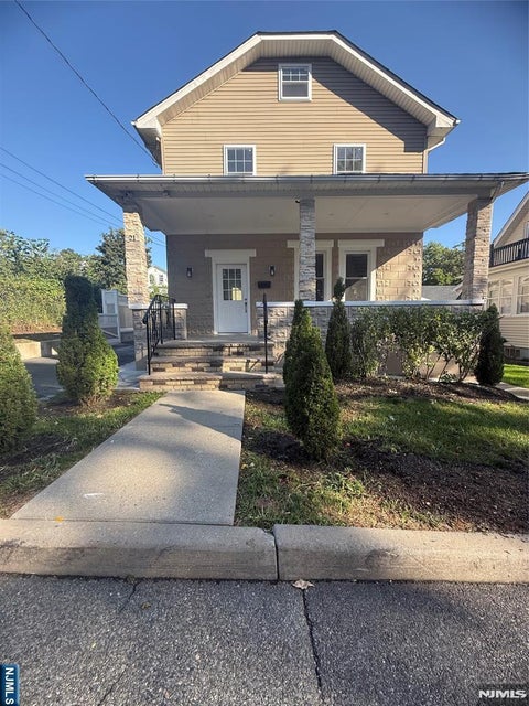 Photo of 21 Harmon PL, North Haledon, NJ 07508 (MLS # 26034524)