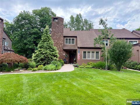 Photo of 9 Grist Mill Run, Mahwah, NJ 07430 (MLS # 26030053)