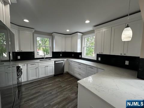 Photo of 195 Closter Dock RD #2nd Fl, Closter, NJ 07624 (MLS # 26030957)