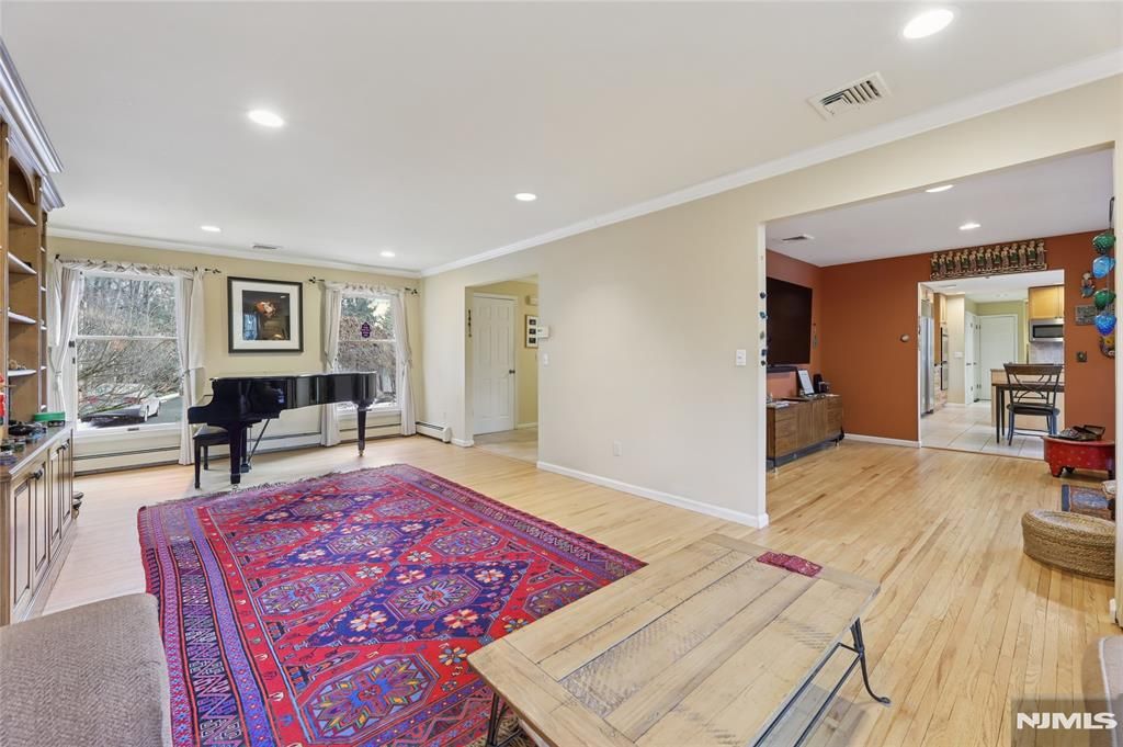 Photo of 45 Hickory Lane, Closter, NJ 07624 (MLS # 26007863)