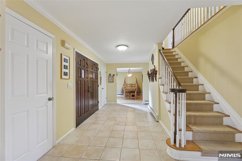 Photo of 45 Hickory Lane, Closter, NJ 07624 (MLS # 26007863)