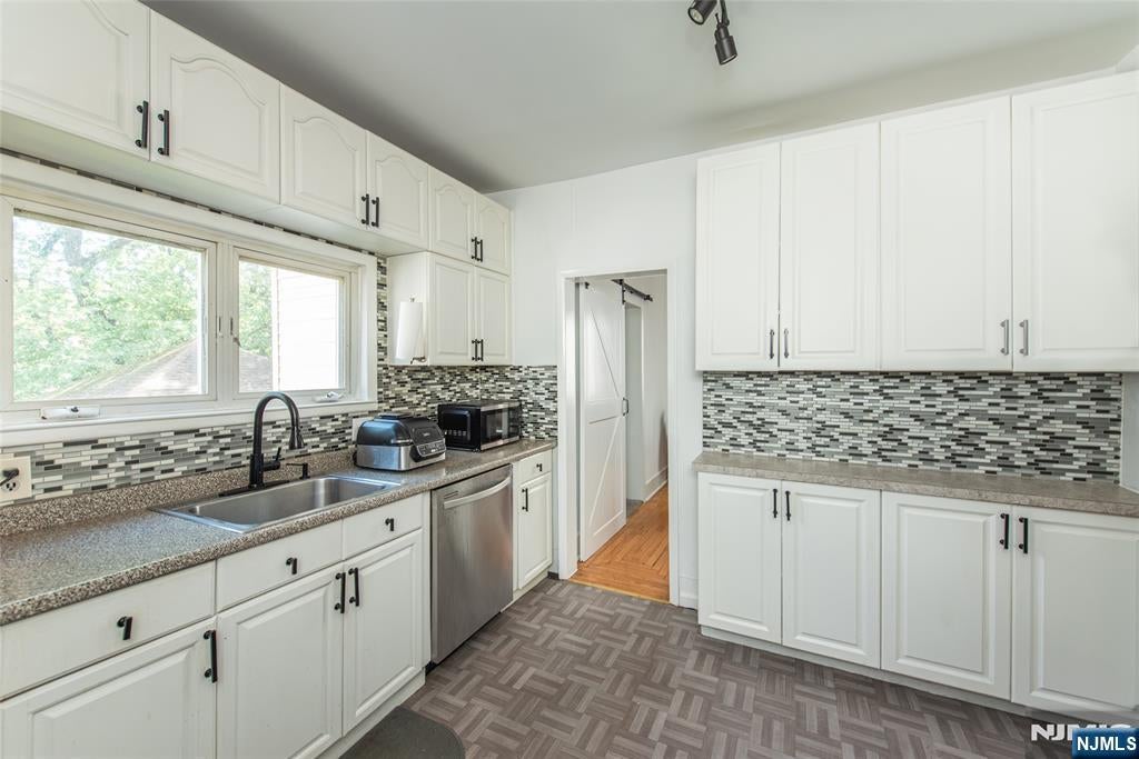 Homes for Sale in Northern NJ | ThisIsRiverEdge.com 225 Elm Avenue