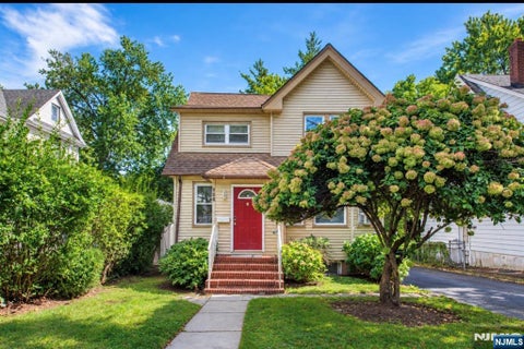 Photo of 225 Elm Avenue, Bogota, NJ 07603 (MLS # 26035908)