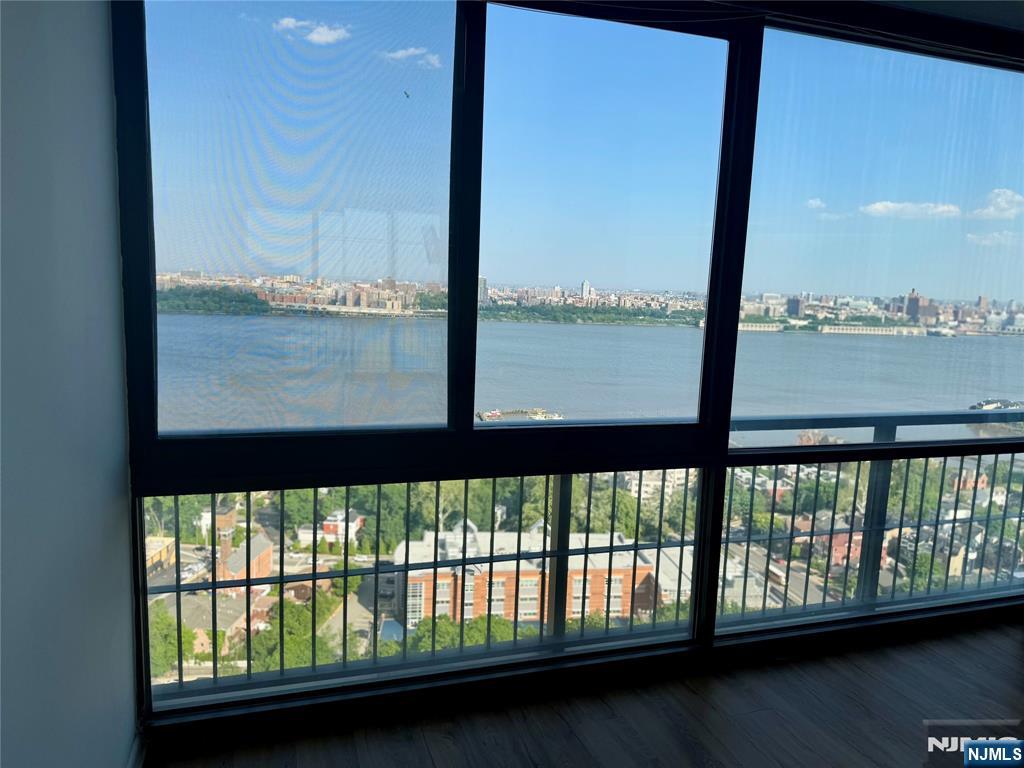 4 Horizon Road 1417