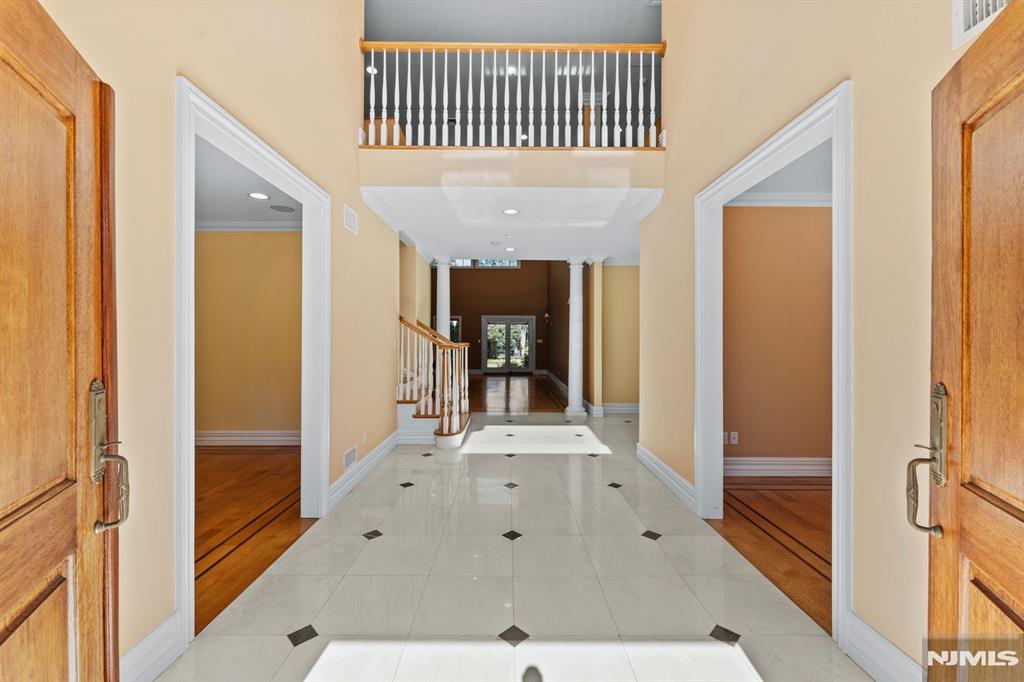 327 E Midland Avenue