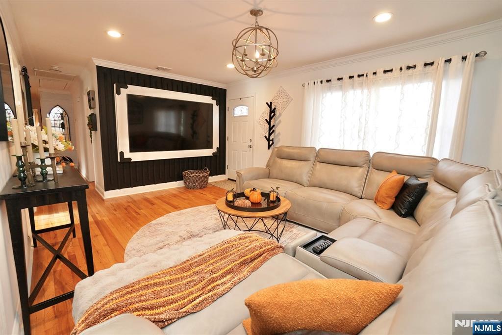 153 S Mountain Circle