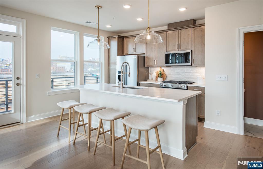 400 Sycamore Street 402