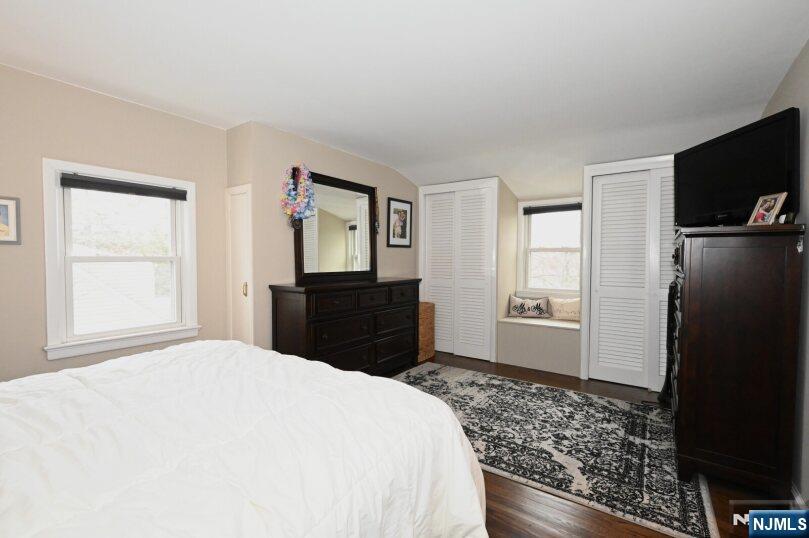 Ramsey, New Jersey 07446, United States, 4 Bedrooms Bedrooms, ,2 BathroomsBathrooms,Residential,Pending,77720