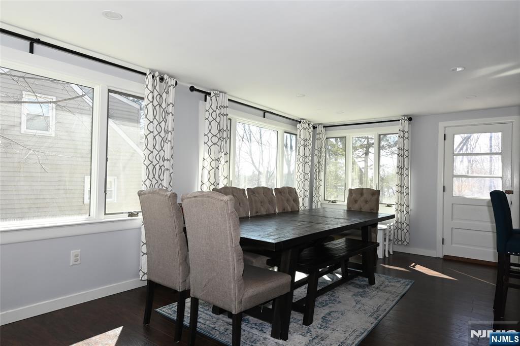 Ramsey, New Jersey 07446, United States, 4 Bedrooms Bedrooms, ,2 BathroomsBathrooms,Residential,Pending,77720