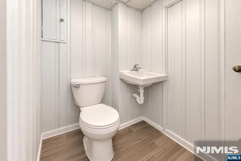 305 Eastern Parkway