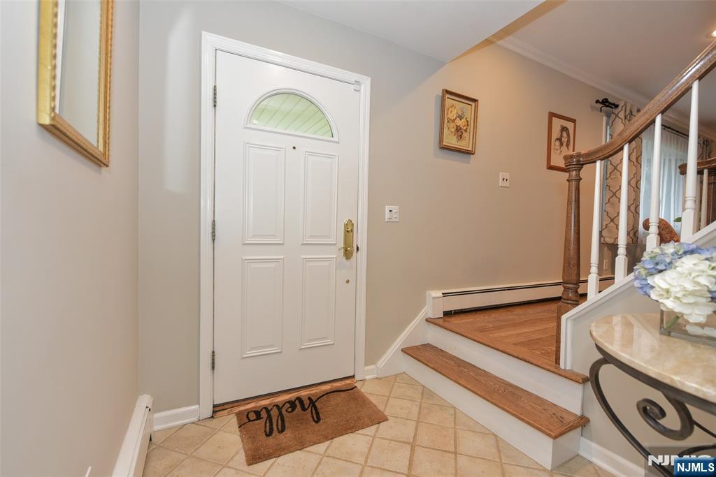 789 Charnwood Drive