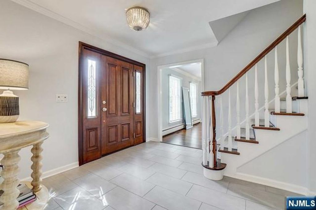 Photo of 406 Carriage Lane, Wyckoff, NJ 07481 (MLS # 25029694)